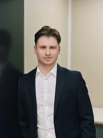 Christoffer Thalberg Hamnes MENON PORTRAITS 01600 LOWRES